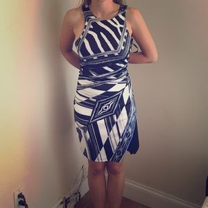 Black / White stretchy Bebe Dress